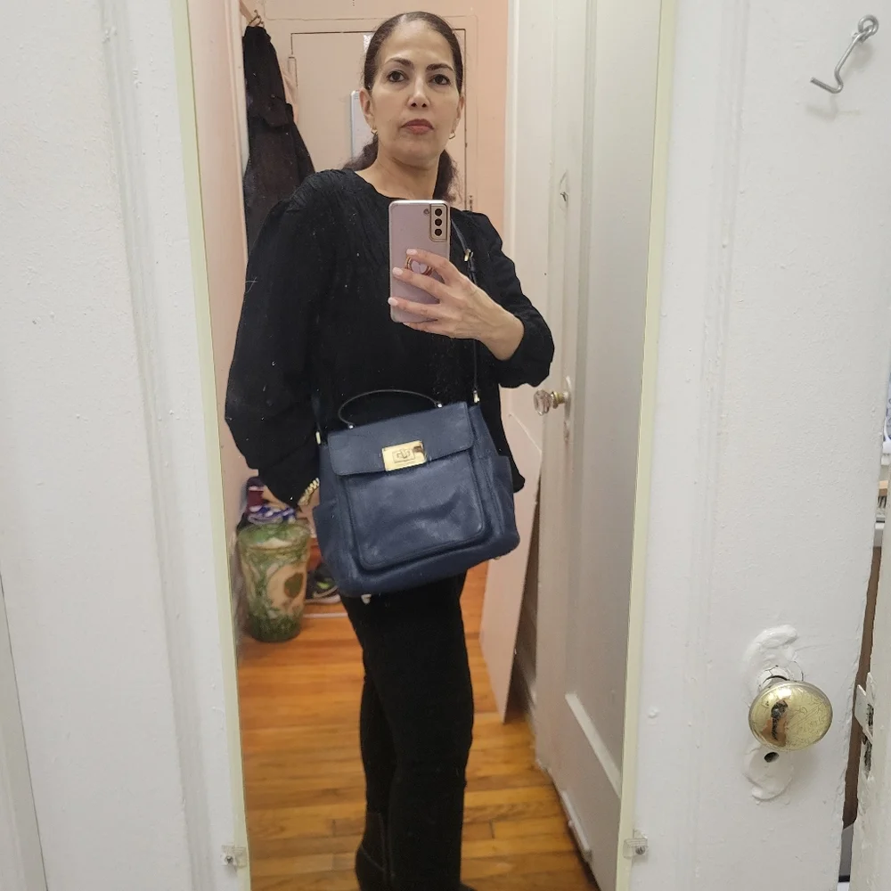 Michael Kors Blue Sloan top handle satchel bag. EUC. Career Minimalist‎ Preppy